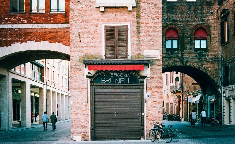 Ferrara Film_000016900014.jpg